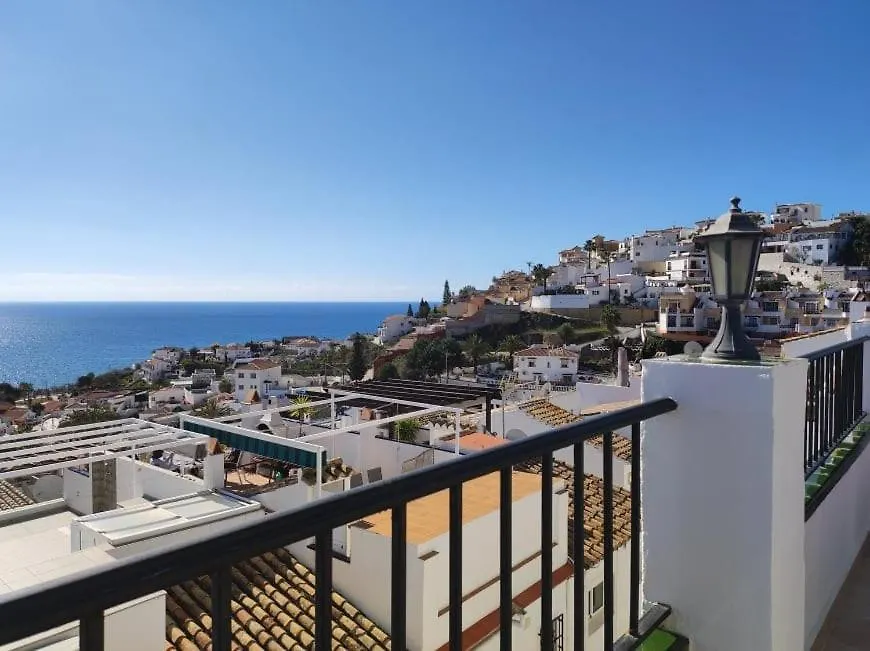 Beautiful 4 Bedroom Town House In Punta Lara Nerja Spain