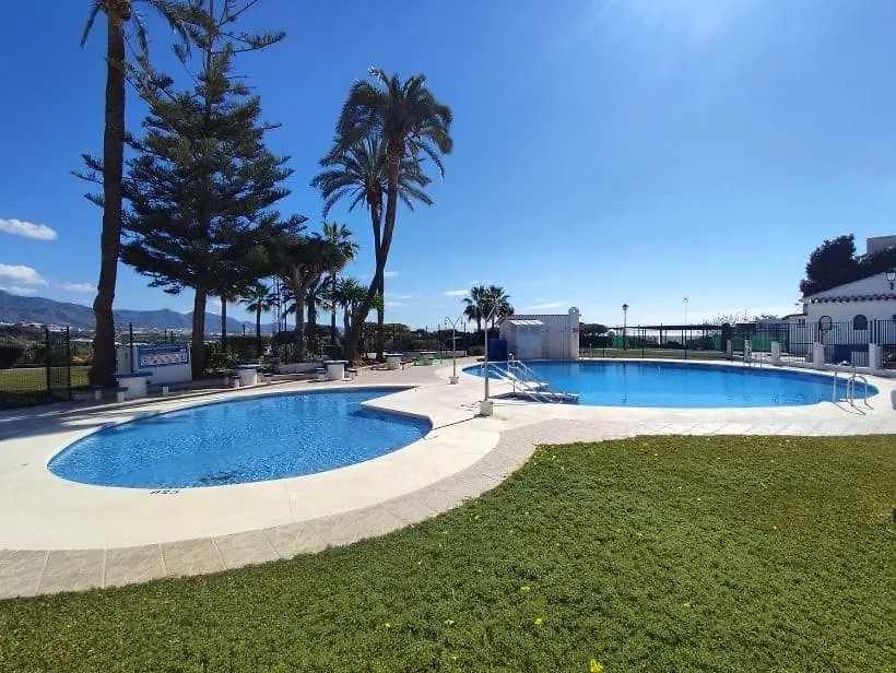 Holiday home Beautiful 4 Bedroom Town House In Punta Lara Nerja