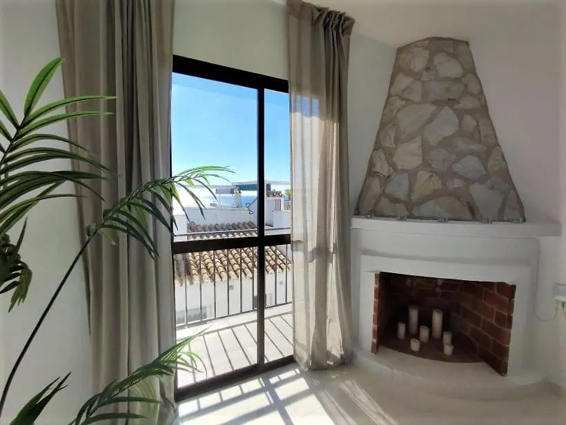 Beautiful 4 Bedroom Town House In Punta Lara Nerja Spain
