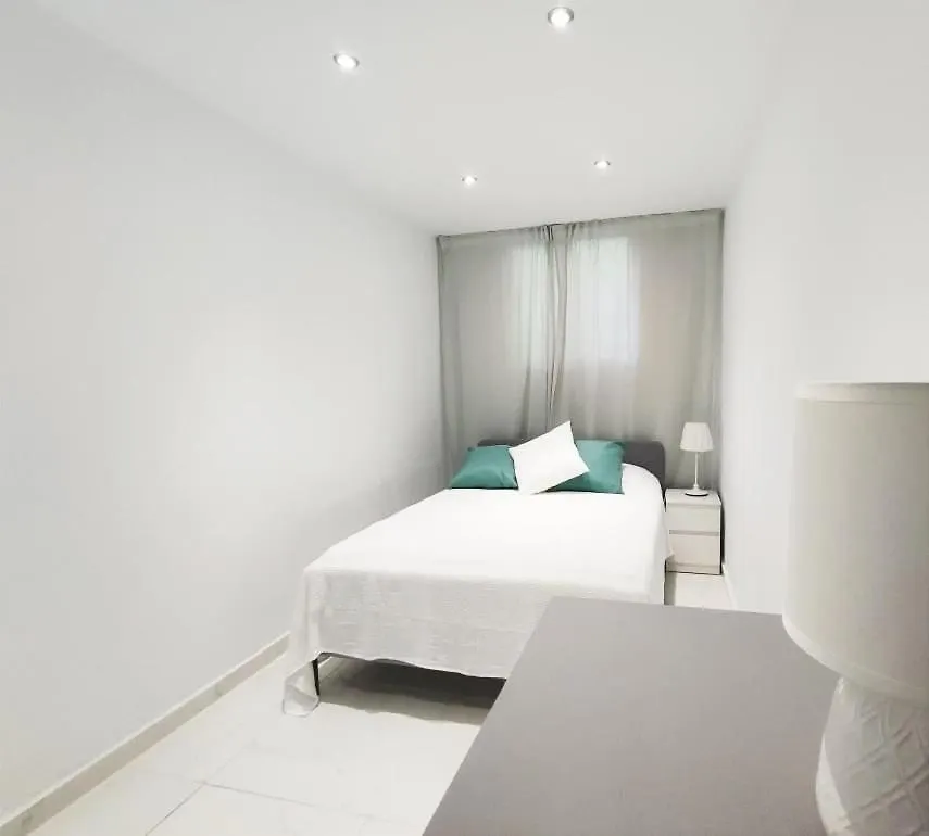 Beautiful 4 Bedroom Town House In Punta Lara Nerja Dom wakacyjny