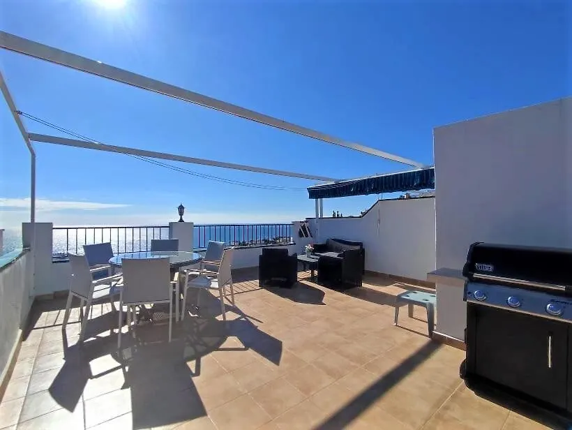 Dom wakacyjny Beautiful 4 Bedroom Town House In Punta Lara Nerja